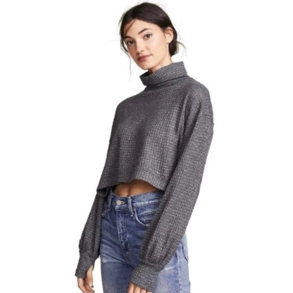 FREE PEOPLE grey BK waffle knit cropped balloon sleeve turtleneck sweater Medium
